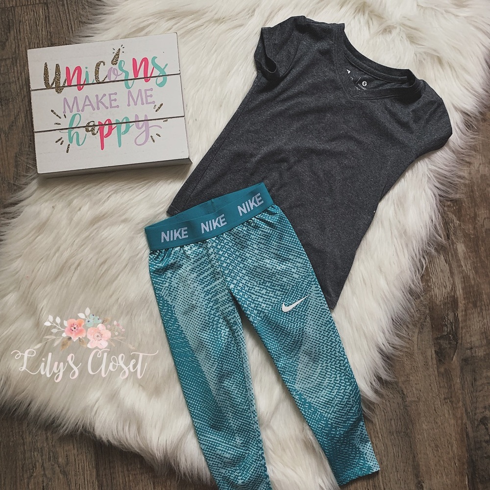Toddler Girl’s Nike Bottoms and Top👟
